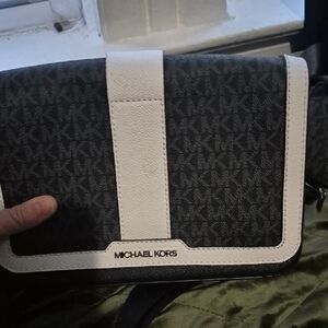Michael Kors Black and White WoMen's Messenger Bag